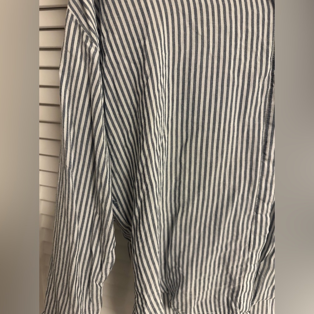 Women’s Velvet Heart Top Blue and White - Picture 4 of 9